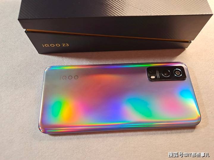 旗舰|配置全面升级 55W闪充加持 iQOO Z3打造千元5G旗舰新标杆