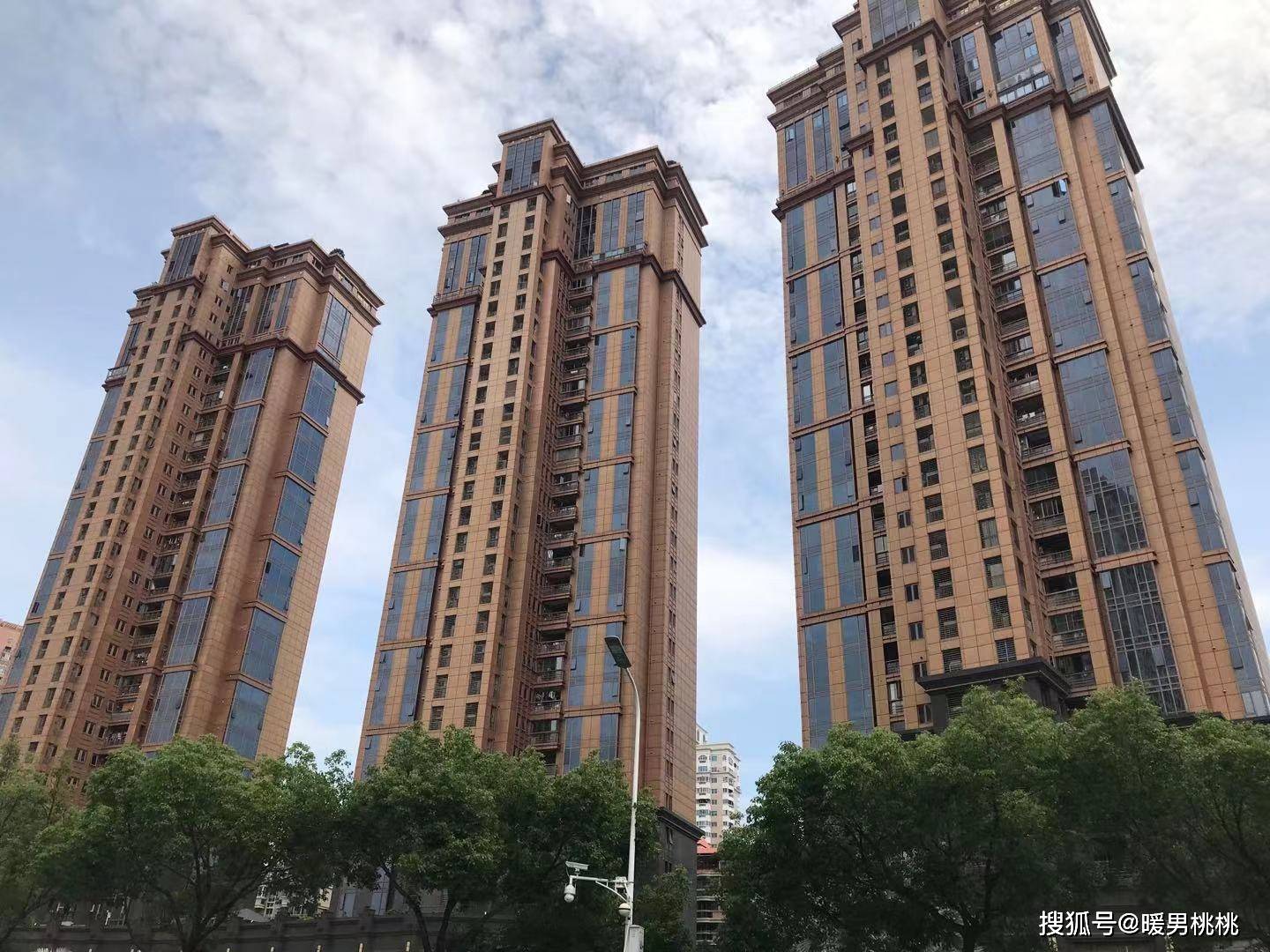 福州鼓楼区外观最具土豪金风格的学区房豪宅!阳光白金瀚宫!