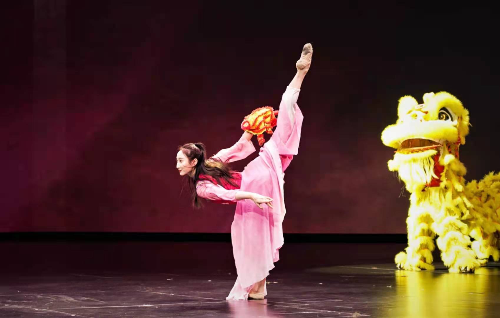 创新民族舞剧《醒狮美高梅》七月震撼上演-搜狐大视野-搜狐新闻