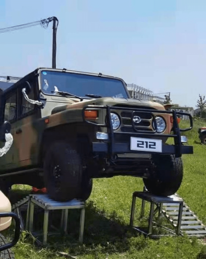 北京汽车制造厂212致敬版武汉上市发布会