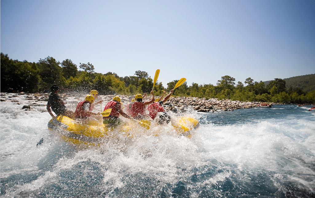 夏日水上狂欢鹤鸣山道源漂流生态丛林漂流皮划艇竹筏