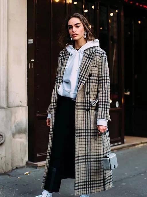 时尚衣服颜色推荐 fde2c072cbf548f4bc8ef24cdde33068.jpeg