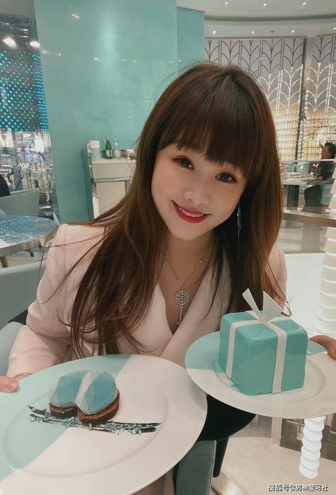 海澜之家周建平女儿周晏齐日常基本款搭配