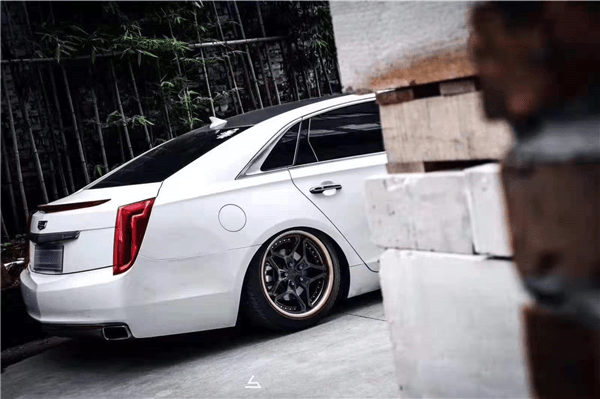 低趴王者李洋分享凯迪拉克xts三段记忆版本airbft气动避震如何改装