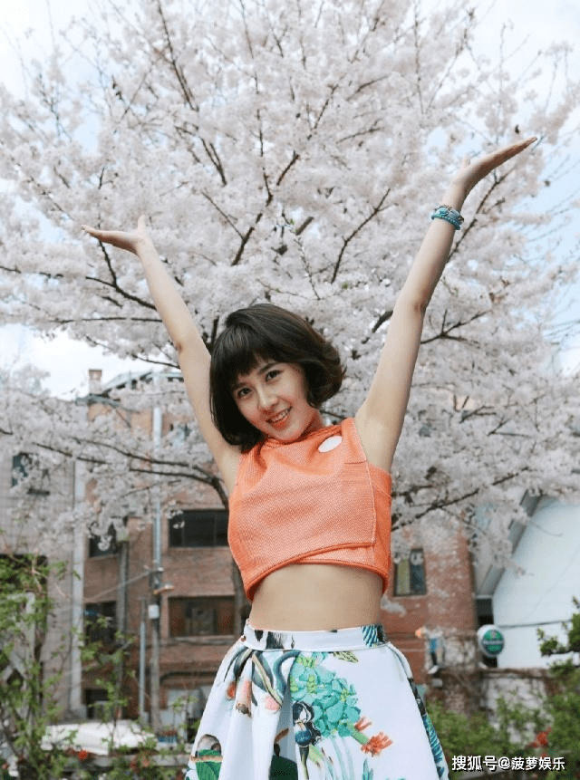 四位"夏"姓女星,全认识的人不多,你最喜欢谁?_夏一瑶