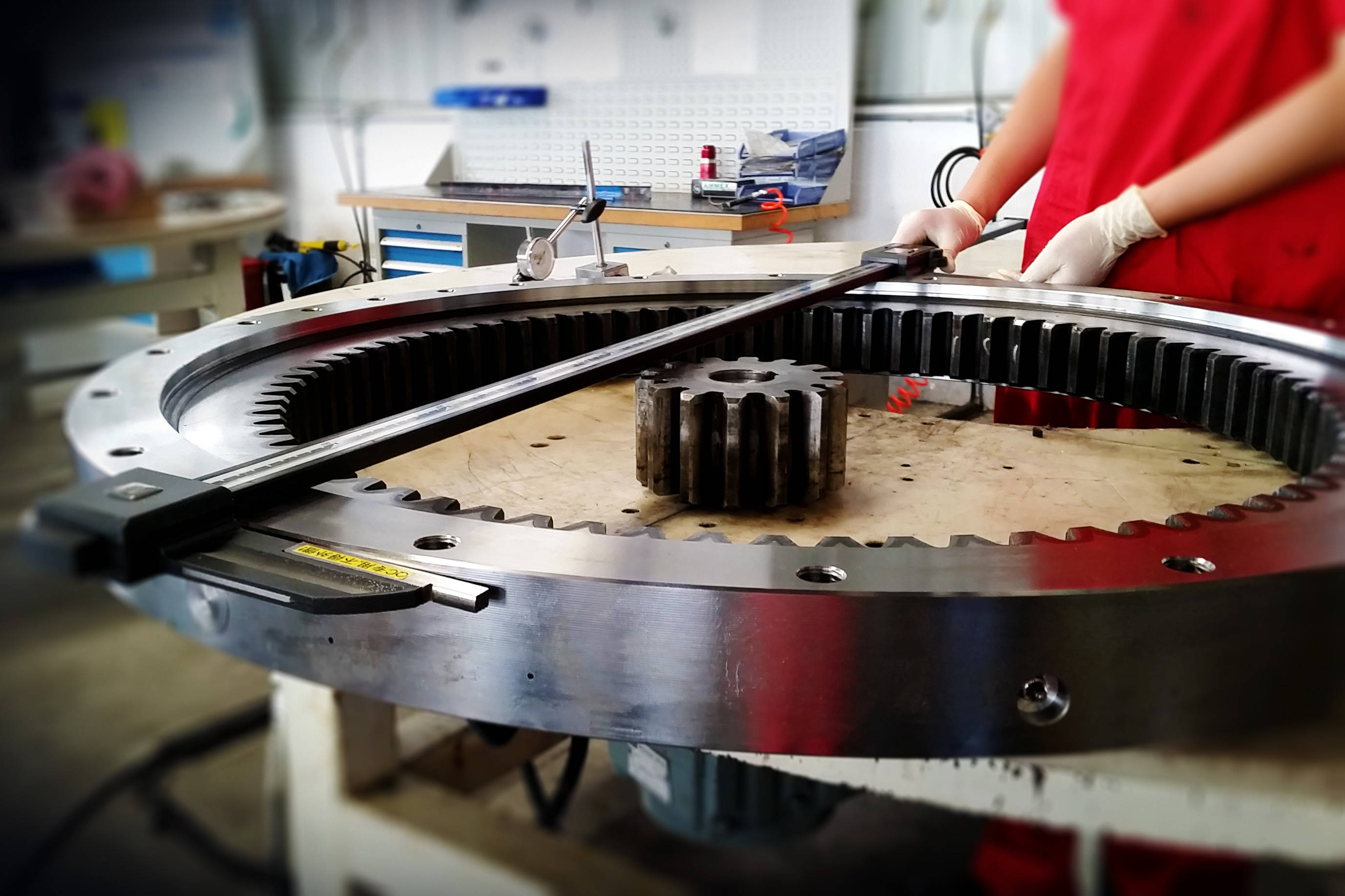 来自意大利回转支承制造商- 牛力士盐城