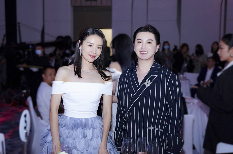 郑善方携品牌活氣麗冠名仙境之夜群星汇聚wonderland颁奖盛典