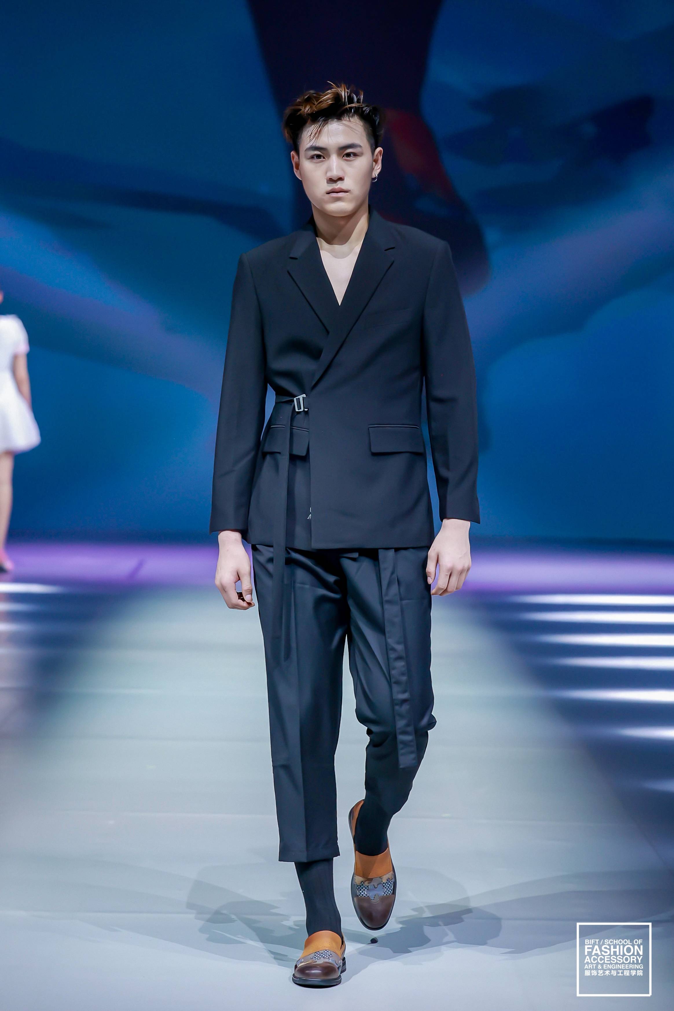 北京服装学院服饰艺术与工程学院毕业设计作品秀暨2022时尚消费与设计
