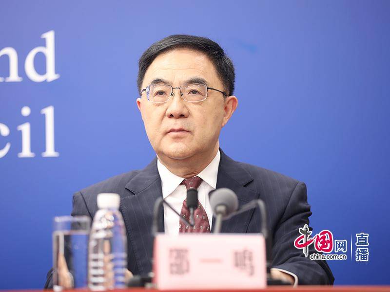 新闻发布会 中疾控 经试验及评审 3至17岁人群接种疫苗是安全的 老年人