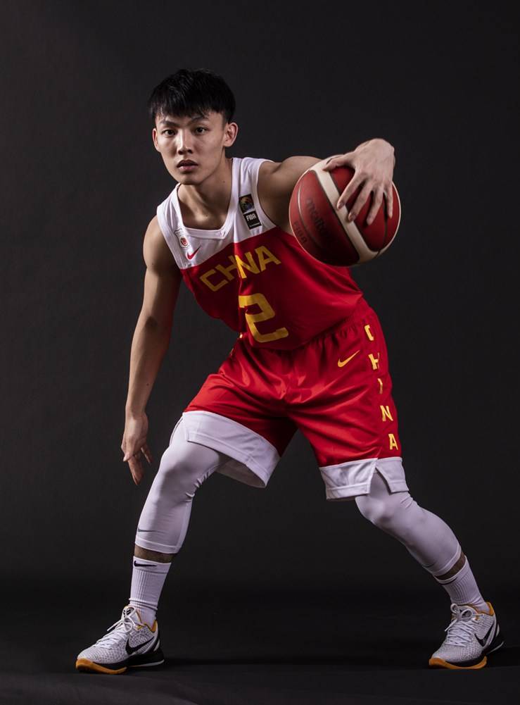 1/ 12 北京6月16日消息,中国男篮即将迎来亚预赛首场比赛对阵日本男篮