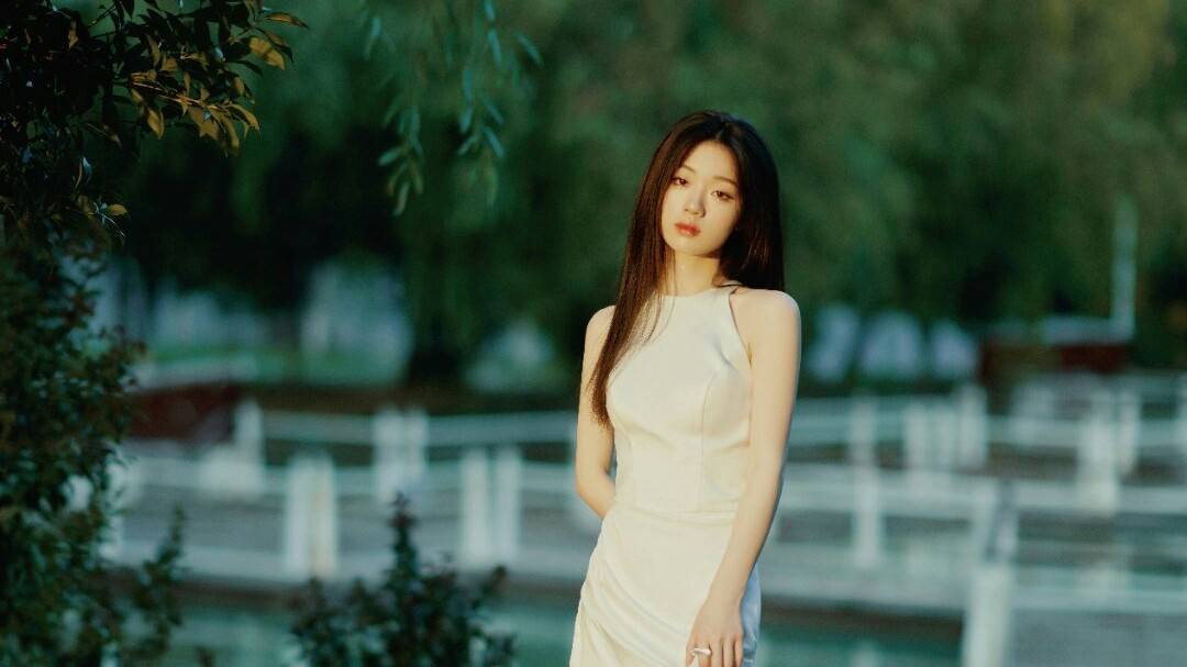 青春像糖愿与你一起分享单依纯演唱一点点光粉丝纯牛奶泪两行