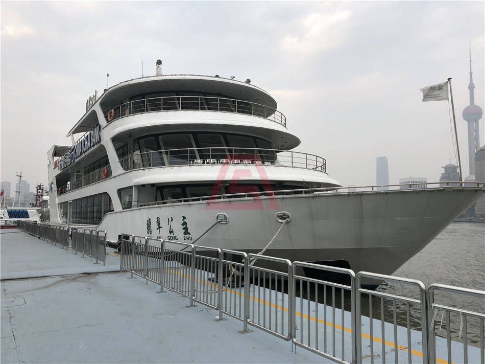 上海欧式贵族奢华典范 翡翠公主号450客位游船 上海浦江商务宴会包船