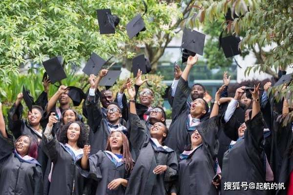 学历排行榜_高收入大学专业排名,学历和收入成正比,榜首月薪上万不是梦