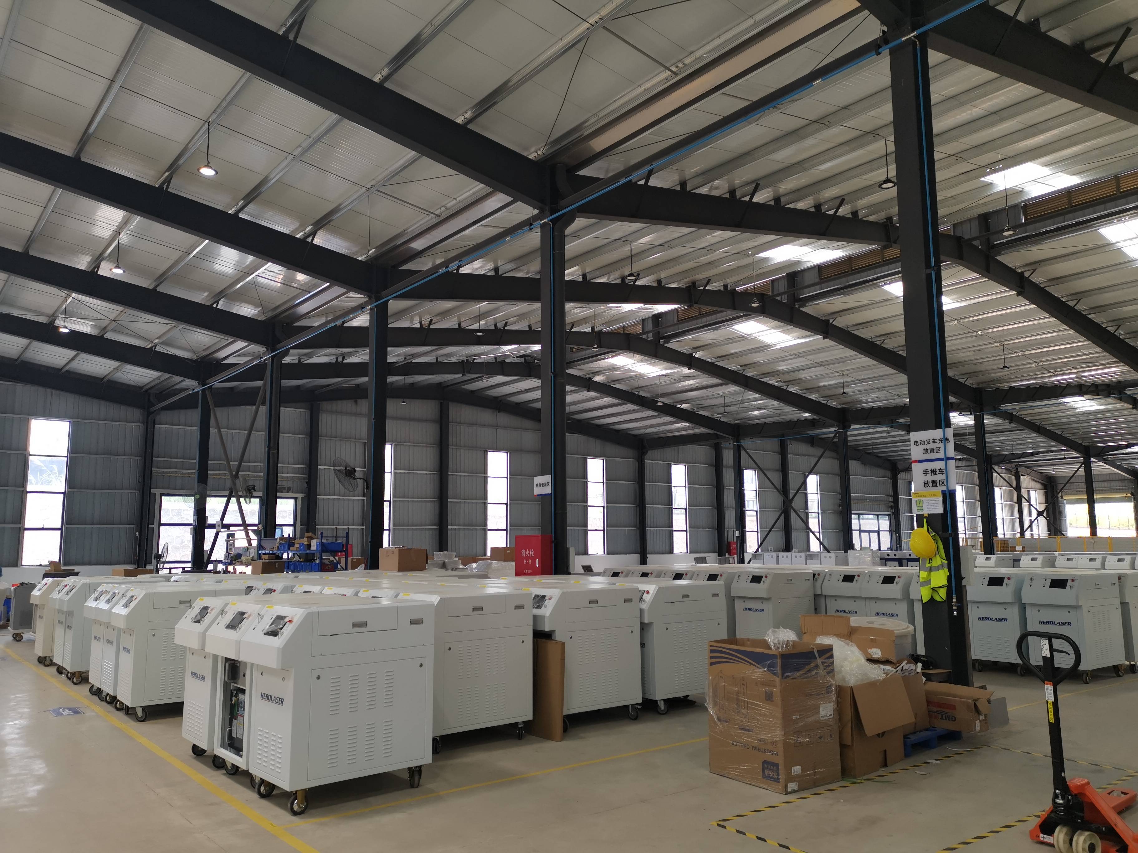 带您云参观铭镭激光8万平大型生产基地!_销售