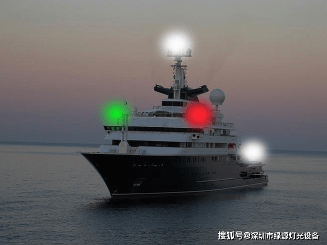 船舶桅杆信号灯排列图片
