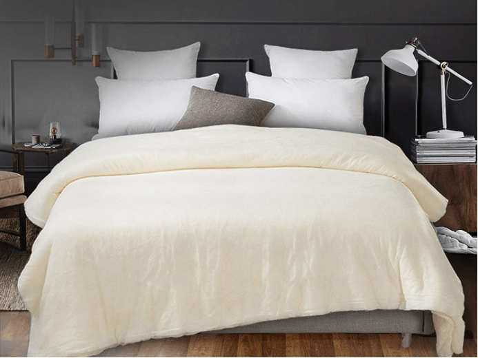 保暖性|水星家纺伊美大豆亲肤被，精选优质大豆蛋白演绎轻暖新体验