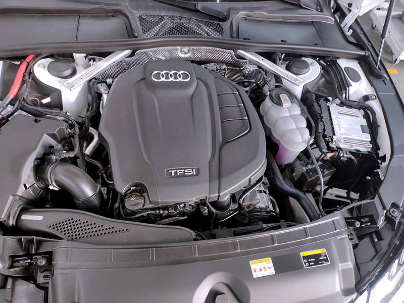 本次升级的车辆就是一台奥迪a4l 40tfsi,该车搭载着型号为dta的2.
