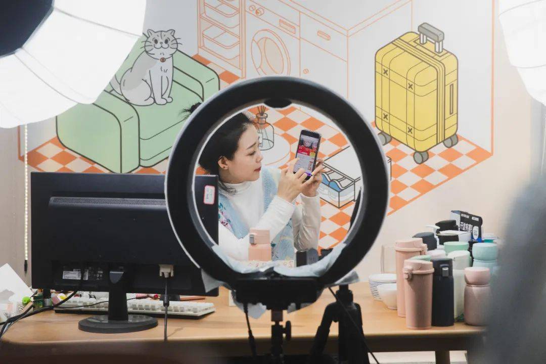 直播电商加速变局店铺直播趋势正猛