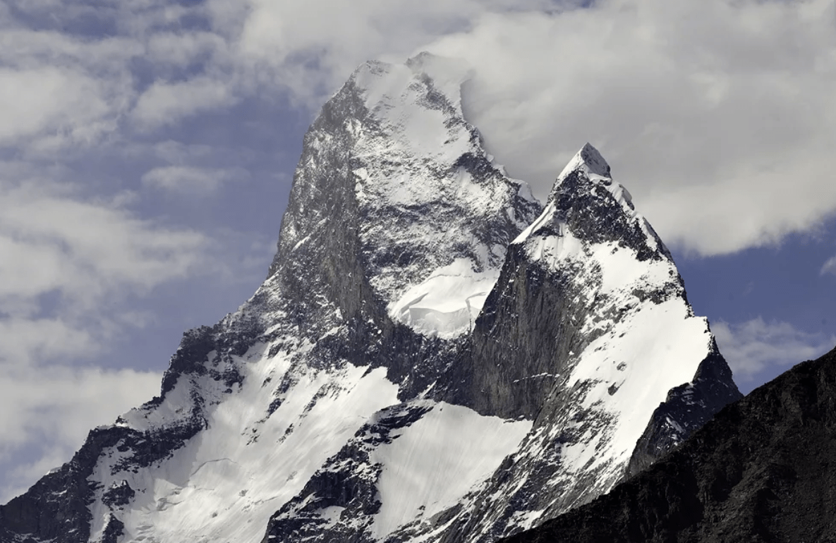 世界第二高的喀喇昆仑山脉山峰的名字多种多样