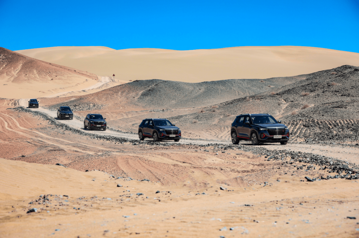 明日座驾两兄弟同台竞技实力征战神秘西域