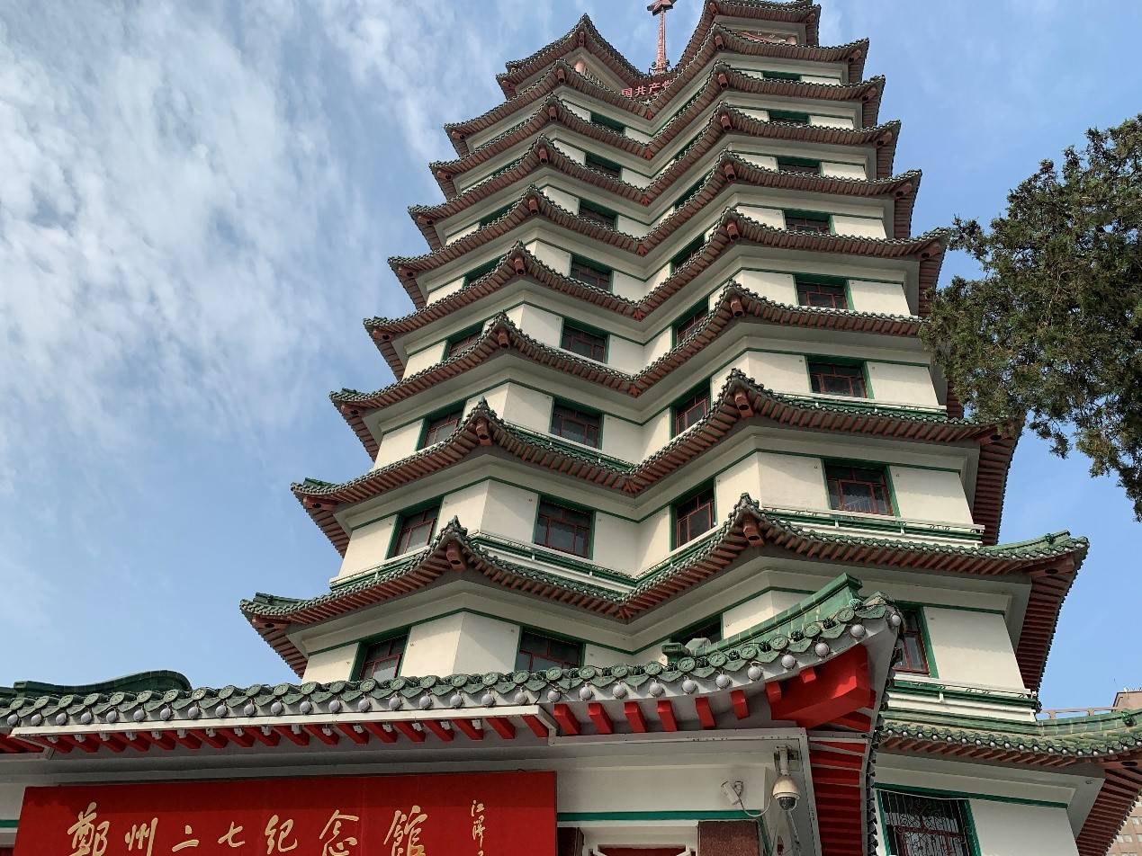 图为二七纪念塔外景 团队成员刘家宝 摄