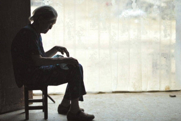 解决空巢老人生活障碍居家适老化改造让生活走向全新方向