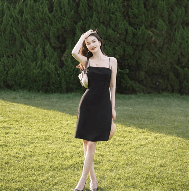 上半身|会穿、有品位的女人,夏天都有这4种裙子