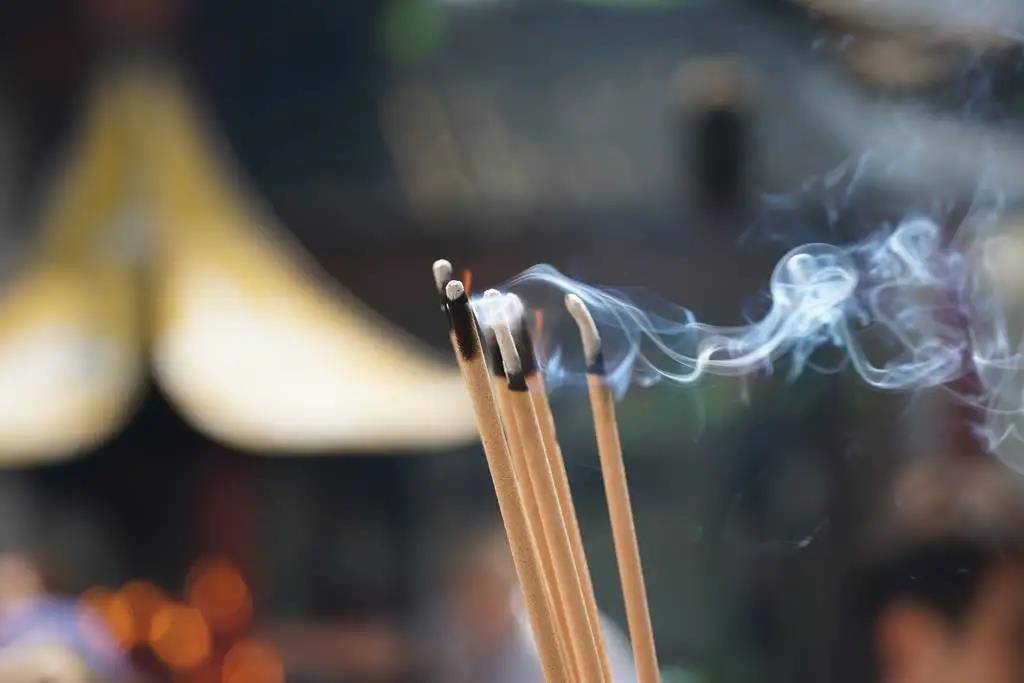 烧伏香伏香,大暑节气气温最高,农作物生长最快,大部分地区的旱,涝,风