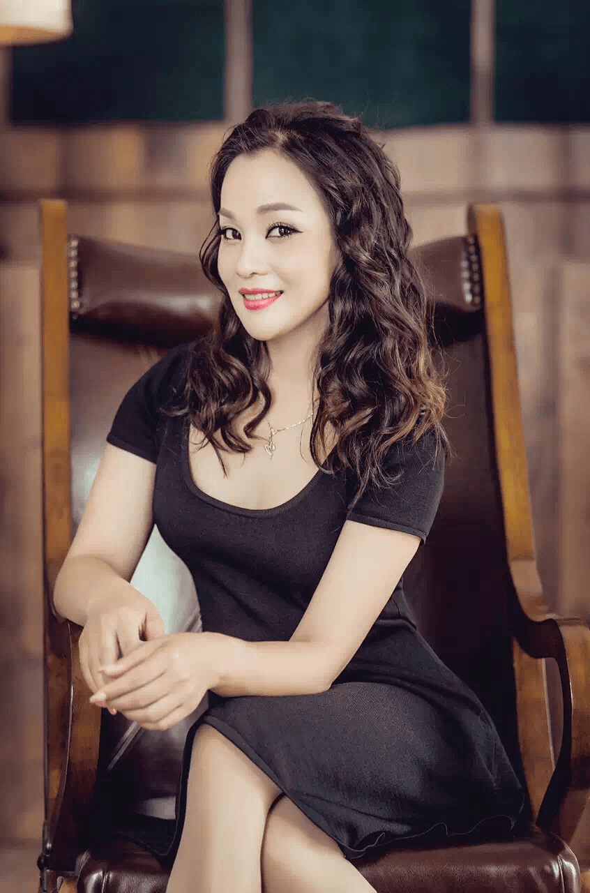 女民歌金姗姗艺术简介