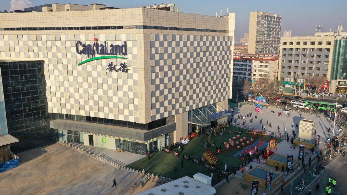 项目坐落于呼和浩特市"南拓"规划核心发展区域——玉泉区的成熟商业