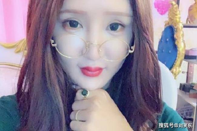 漂亮|知名网红痴迷整容，花费百万最终整容失败，她表示：我永远最美