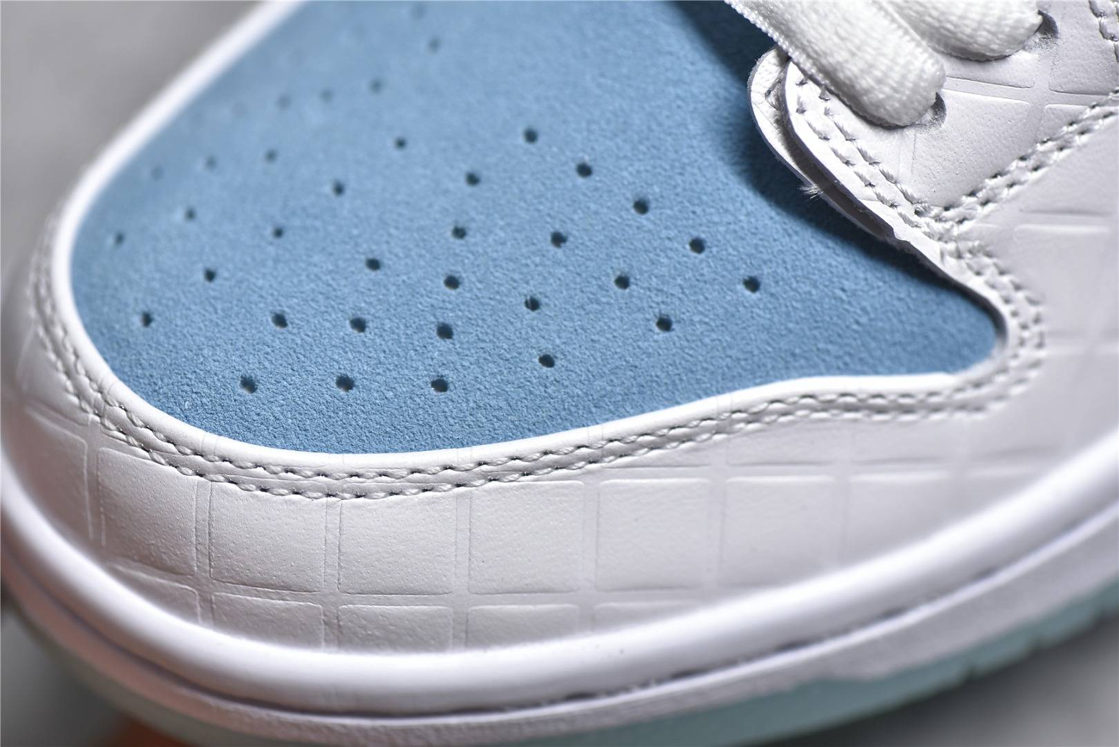 Low|耐克 Nike SB Dunk Low Lagoon Pulse x FTC 白银蓝 汤达人运动鞋评测