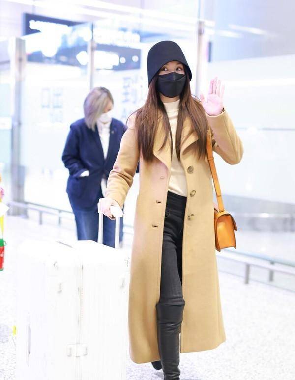 毛衣|文咏珊虽然刚30出头,但气质一般人真比不了,白皙肤色太高级