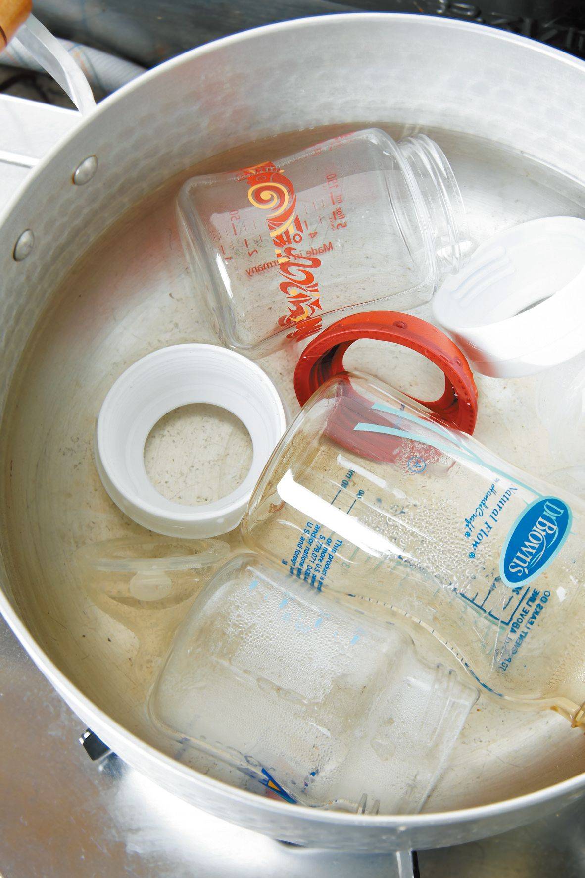 洗奶瓶常见的错误方式