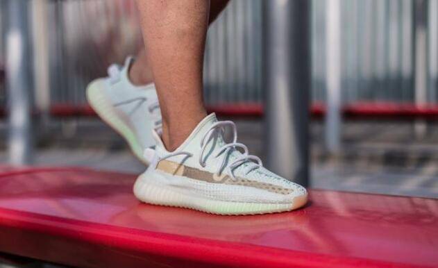 yeezy|椰子鞋鞋带怎么系好看？手把手教你椰子鞋鞋带系法