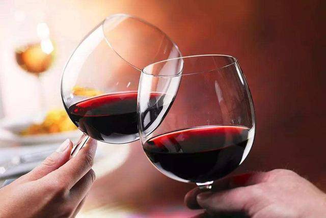 头发|桑葚酒除了好喝外，还有如此作用，深挖桑葚酒对女性的三大功效