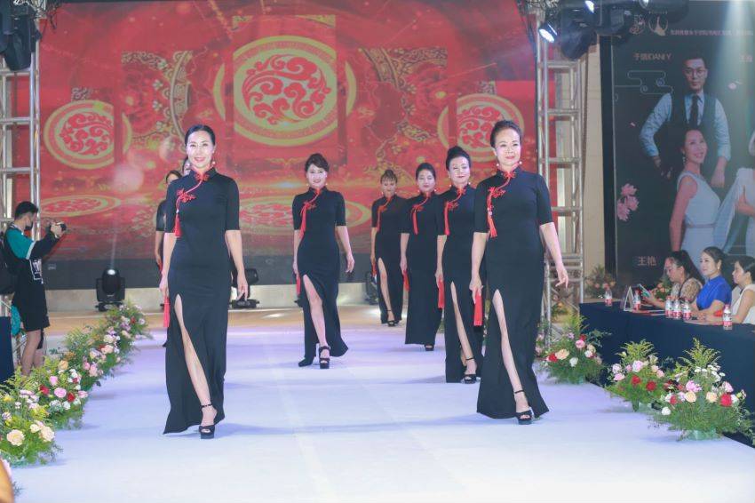 筑城|国风旗袍经典班在贵阳开班 美丽在筑城绽放