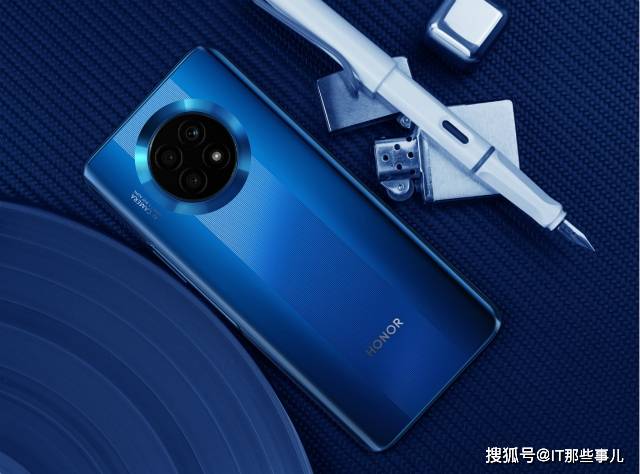 Turbo|售价1899元起 天玑900和66W快充 荣耀X20值得买吗？