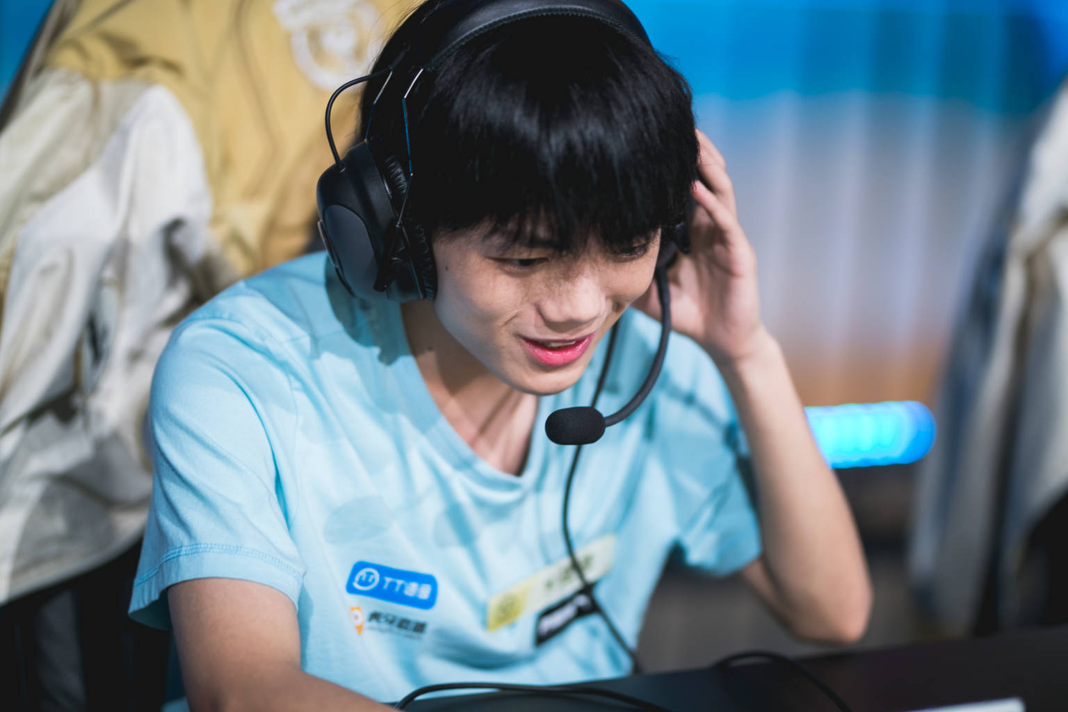 广州ttg被多名解说看扁,qg更是惨遭无人看好,真怕丢了联盟脸?