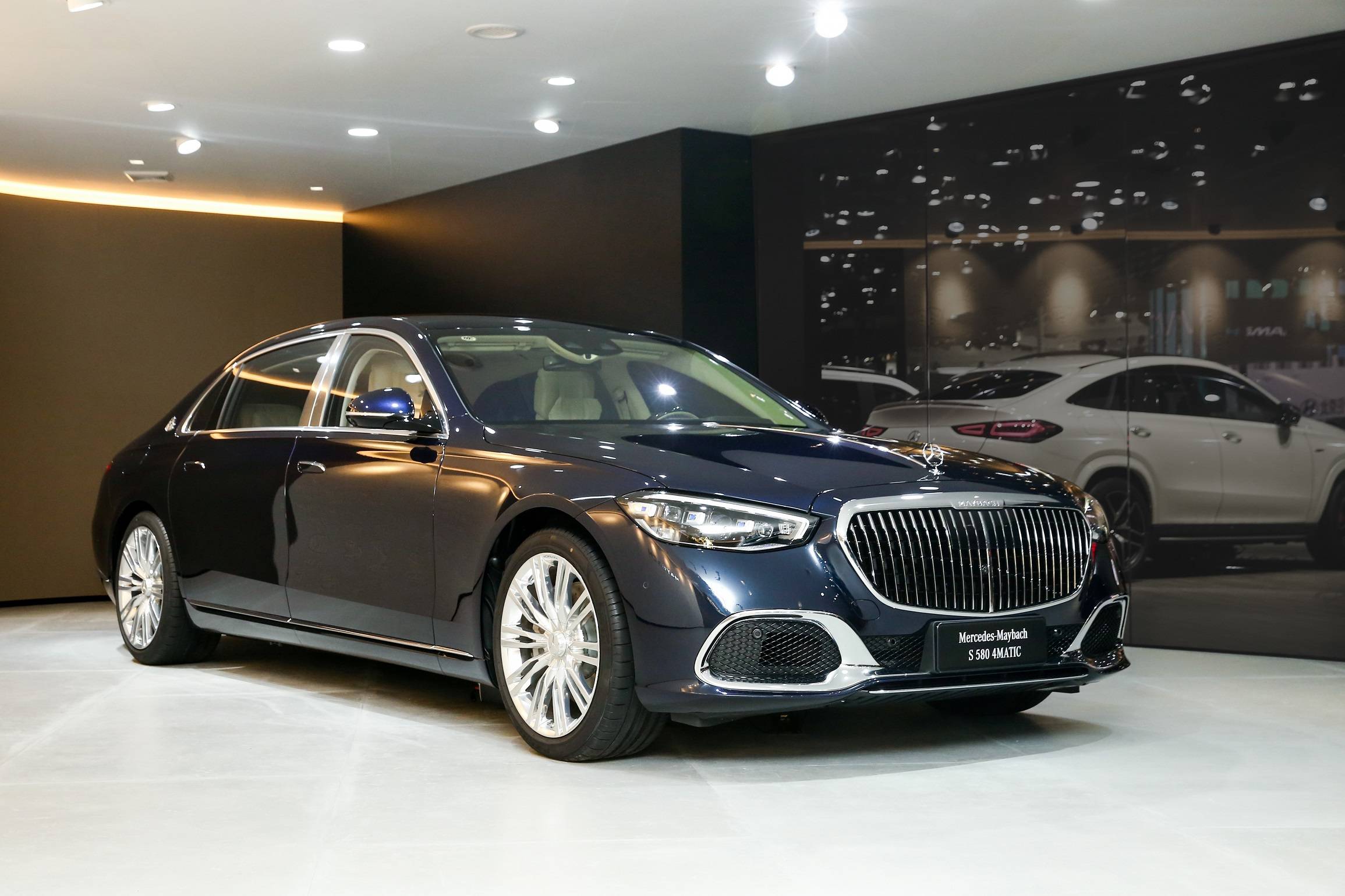 欢迎光临"星"世界 梅赛德斯-奔驰携创新豪华产品阵容亮相2021成都国际