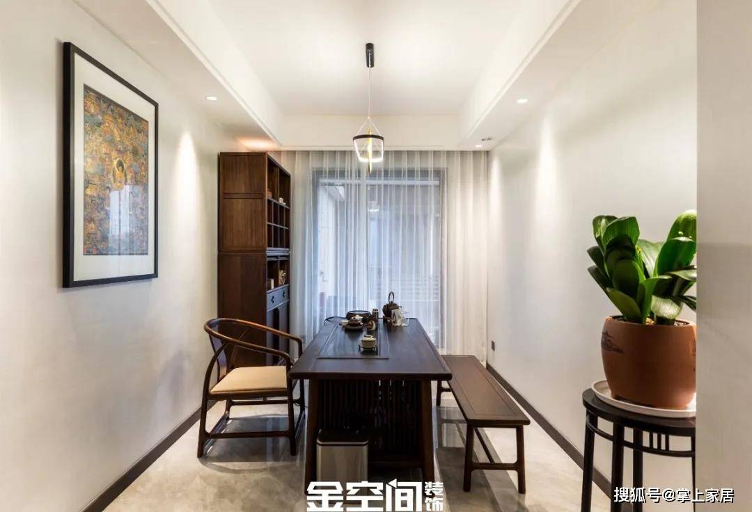 吊顶|151㎡新中式装修风格让你拥有“入则宁静，出则繁华”的生活