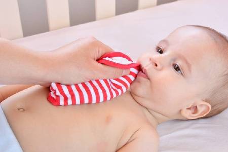 婴儿一般几个月开始磨牙 6234daadf82c4fb28a268556664068d0.jpeg