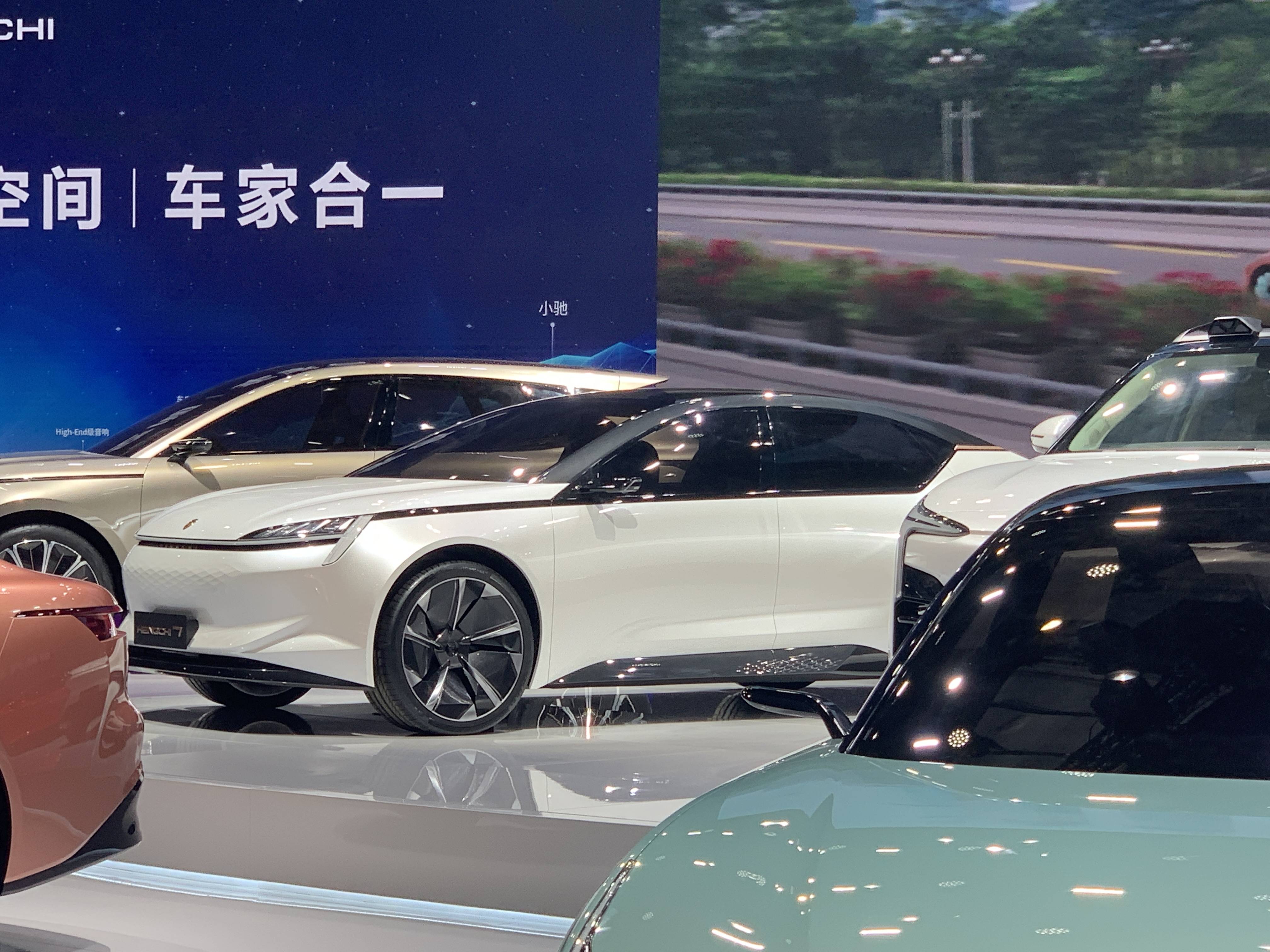 跑起来了?恒驰7无伪路试谍照曝光,部分细节改进,配空气悬架