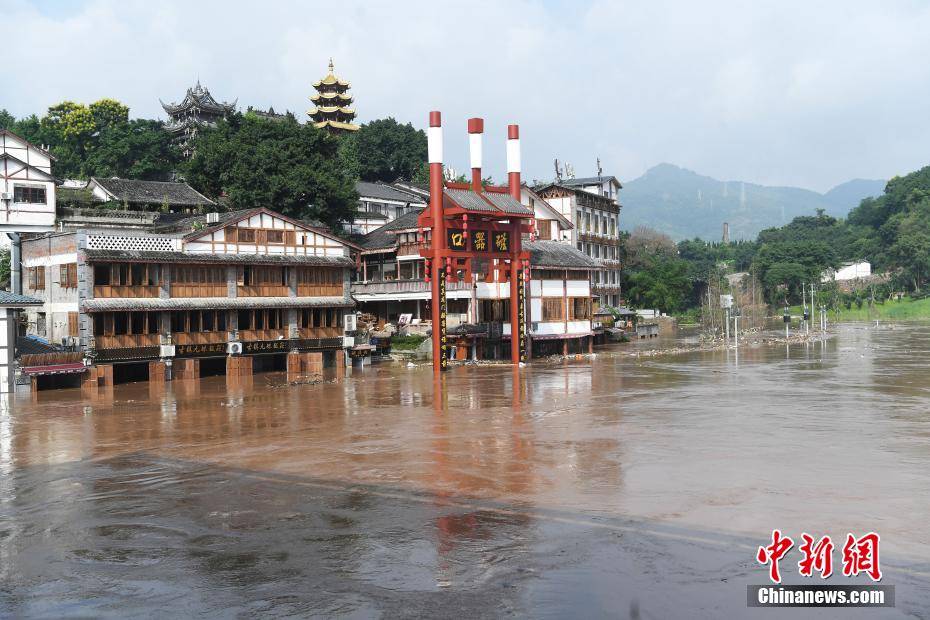 洪水淹没重庆千年古镇磁器口低洼段