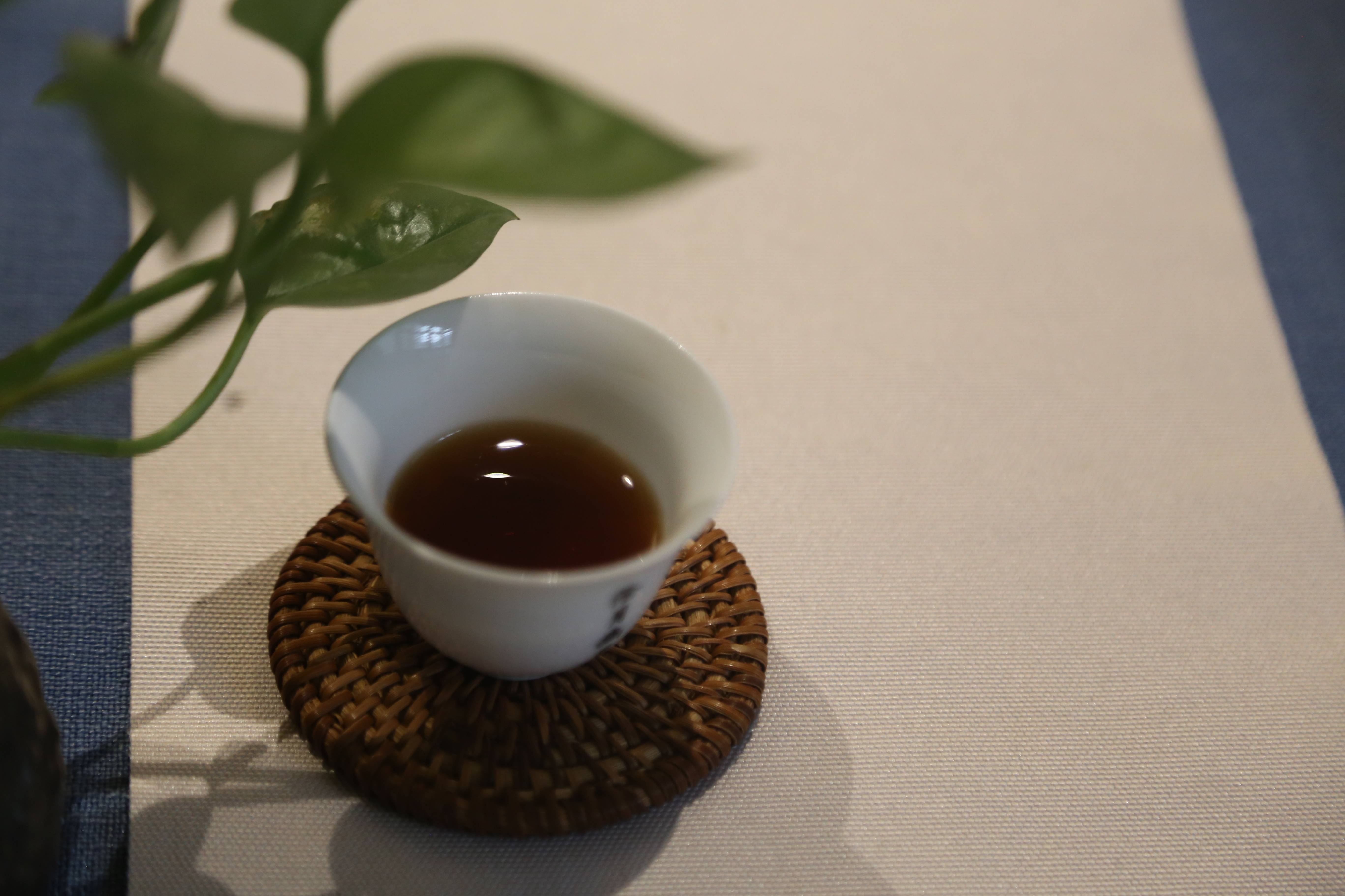 一杯茶最自然简单不过但蕴含着无限的美好与能量