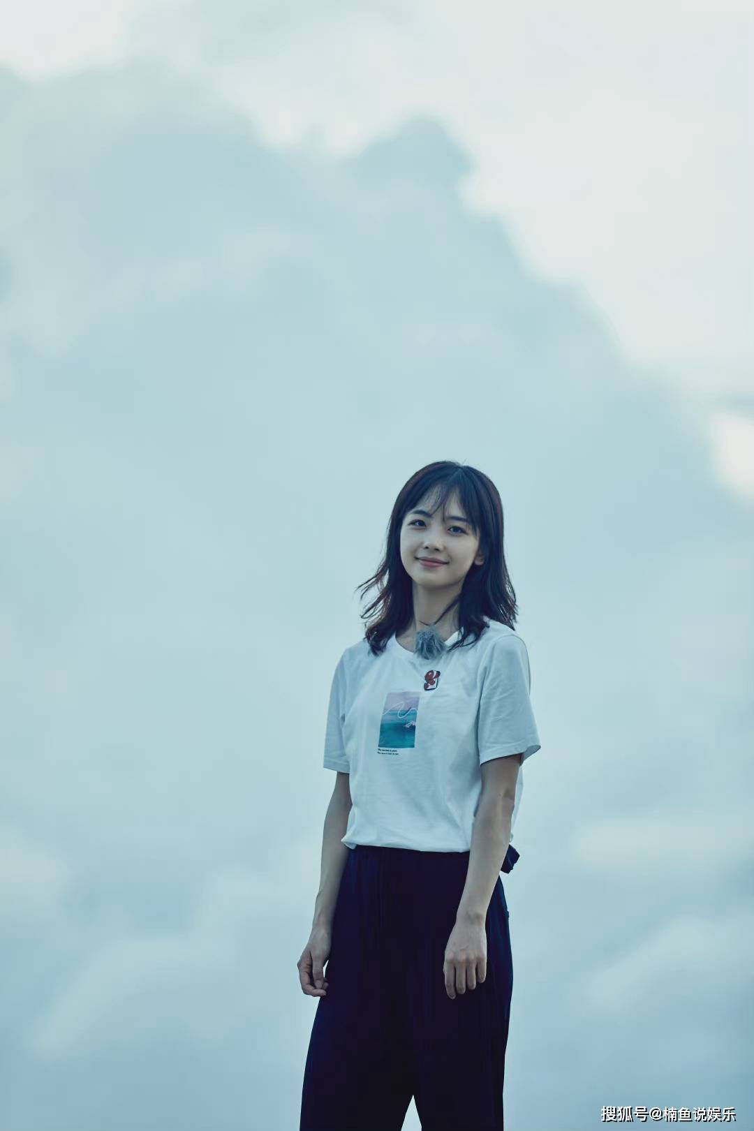 31岁王冰冰素颜好甜,穿上潜水服照样让人眼前一亮