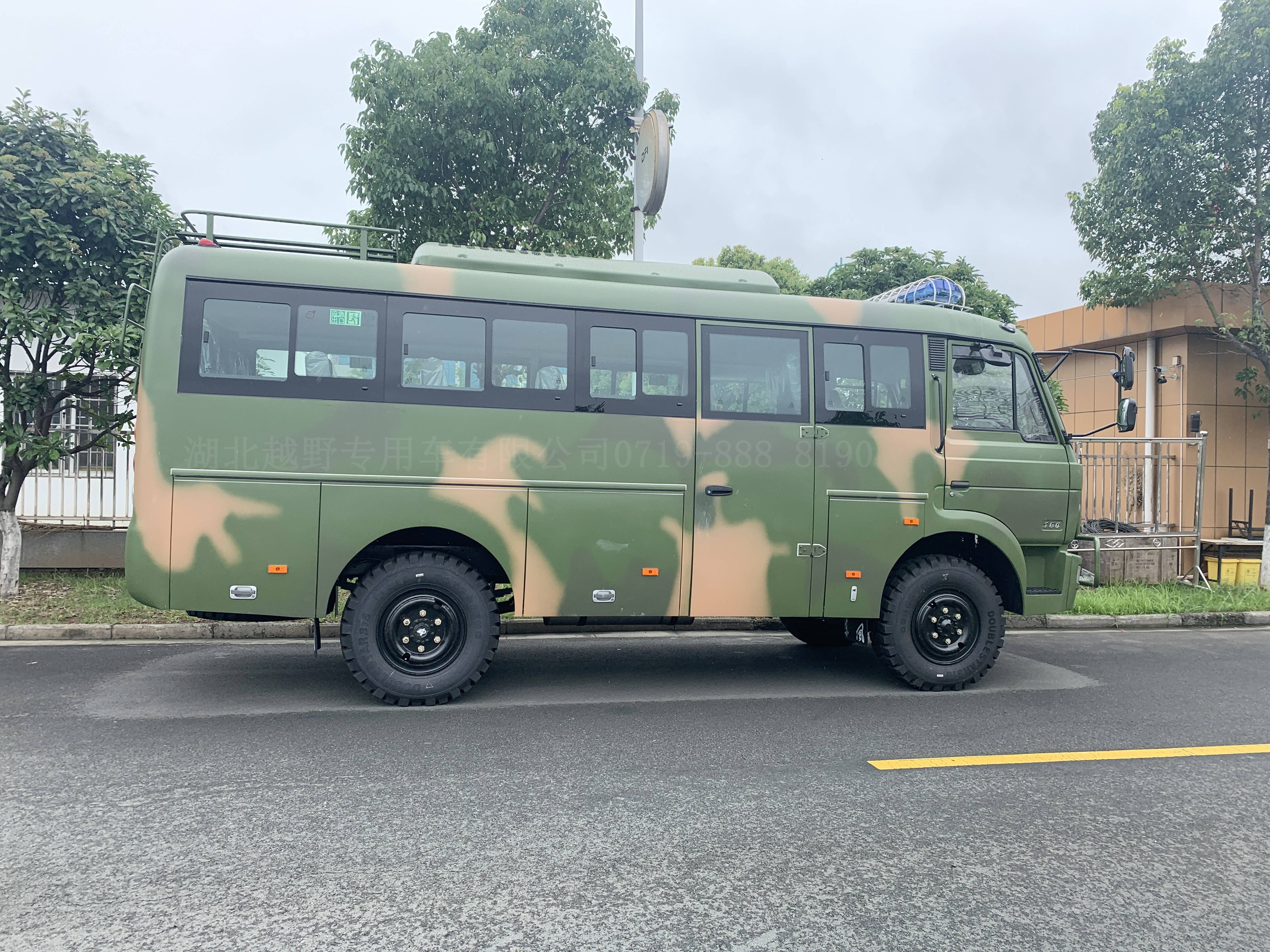 东风6x6越野客车图片