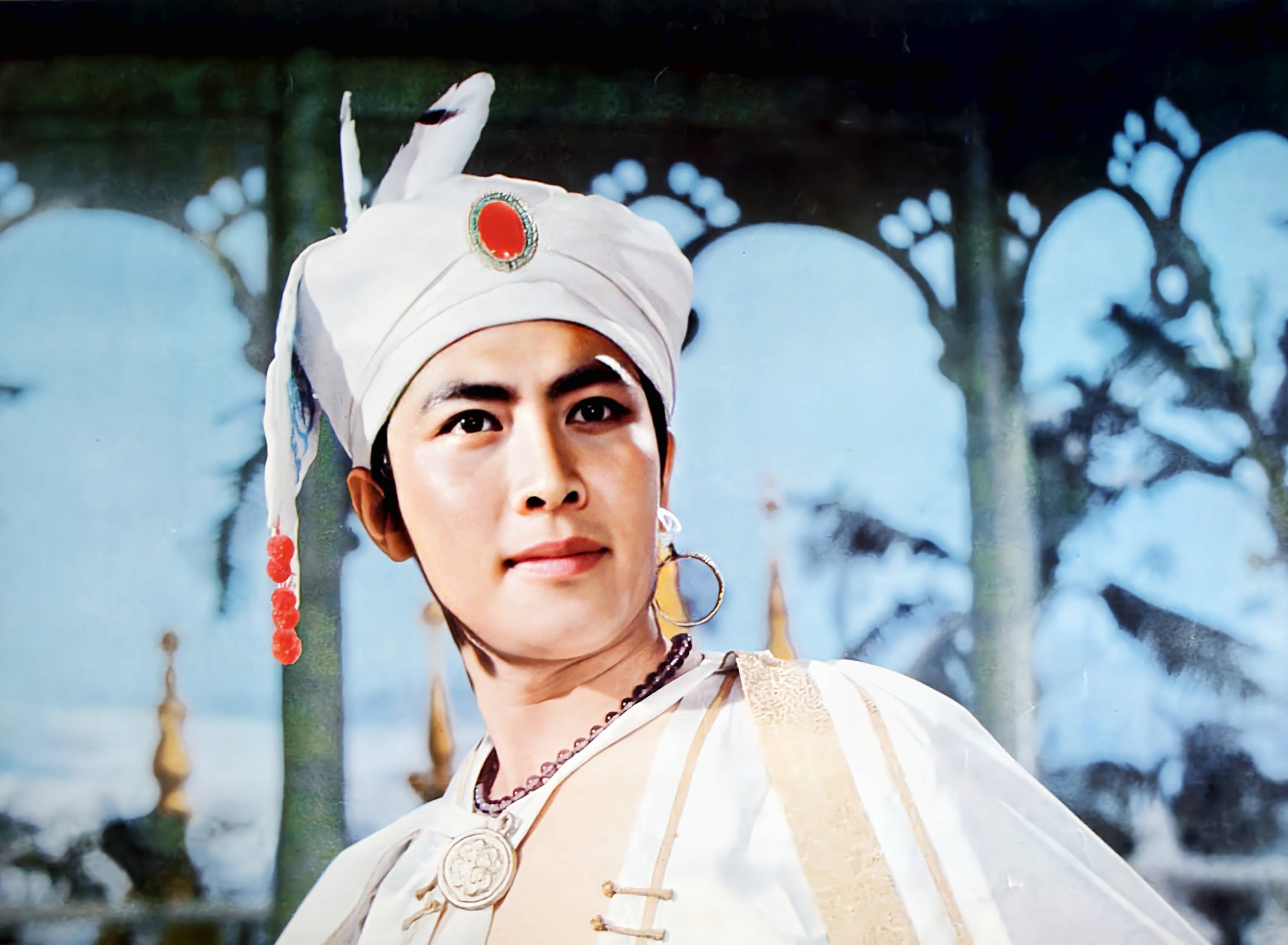 原创前妻除夕夜自杀唐国强却娶小12岁妻子