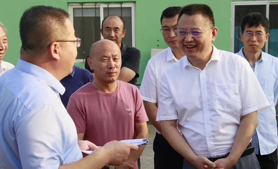 热烈欢迎部委,省委,市委,区委各级领导莅临东方名叶健康产业集团基地