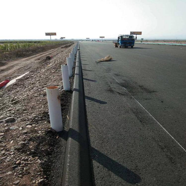 沥青拦水带滑膜机适用的沥青砂要素